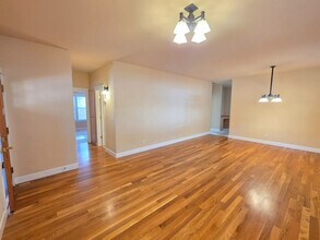 2423 NW Awbrey Rd in Bend, OR - Building Photo - Building Photo