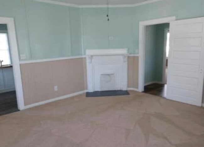 1004 W 5th Ave in Gastonia, NC - Foto de edificio - Building Photo