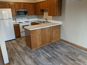 7644 Woodlawn Dr in Mounds View, MN - Building Photo - Building Photo