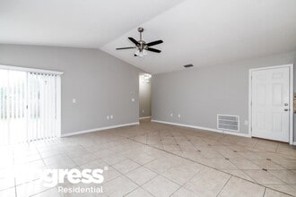 10225 Allenwood Dr in Riverview, FL - Building Photo - Building Photo