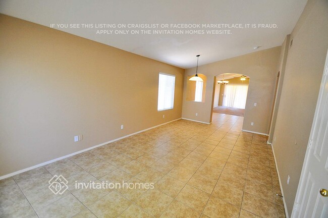 13022 W Charter Oak Rd in El Mirage, AZ - Building Photo - Building Photo