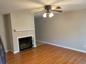 2002 Reaches Pl SW in Huntsville, AL - Building Photo - Building Photo