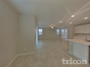 2831 Lindsey Spgs St in Las Vegas, NV - Building Photo - Building Photo