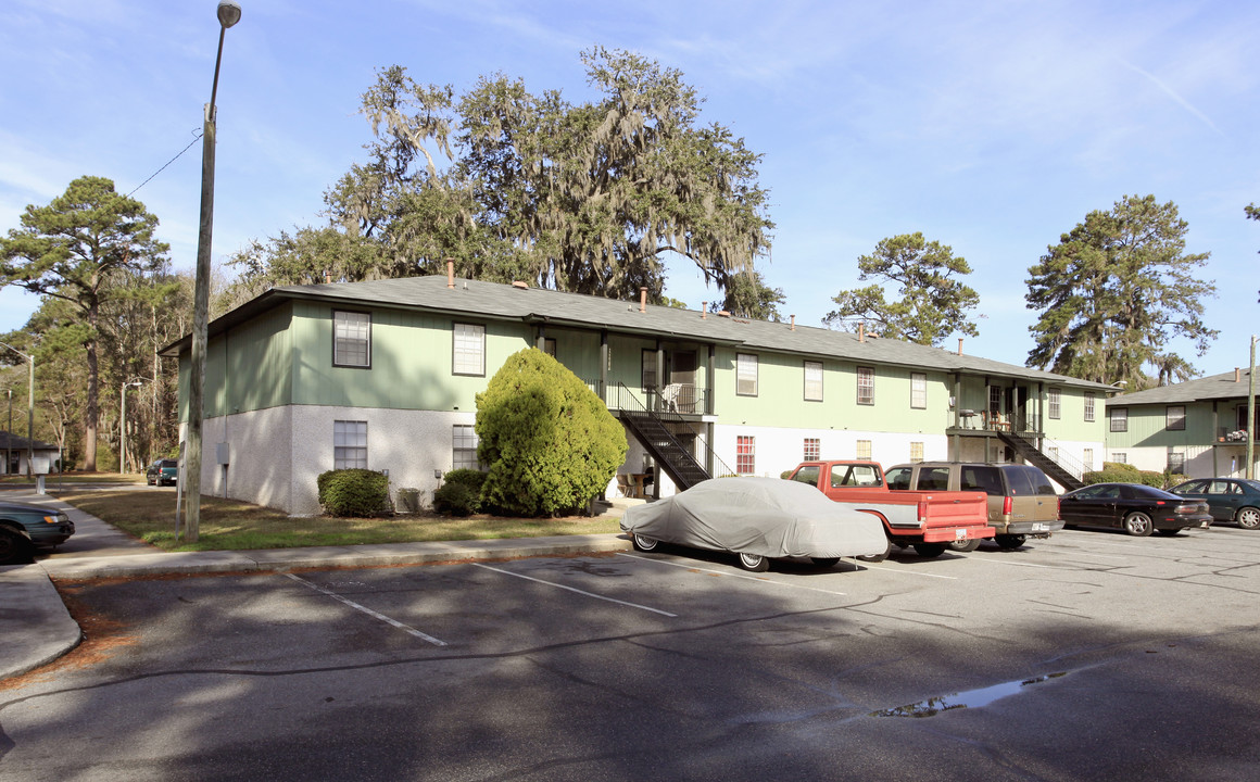 Ponderosa Forest Apartments in Savannah, GA - Building Photo