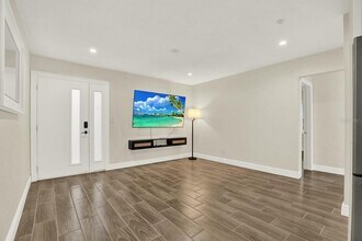 1910 E Wilder Ave in Tampa, FL - Building Photo - Building Photo