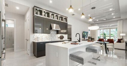 10182 SW Latium Wy in Port St. Lucie, FL - Building Photo - Building Photo