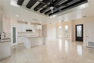 2600 Vivien Dr in Pharr, TX - Building Photo - Building Photo