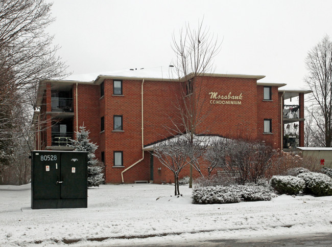 Mossbank Condo in Uxbridge, ON - Building Photo - Building Photo