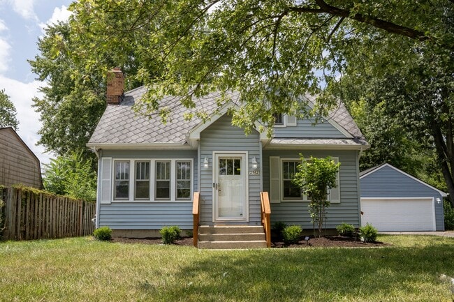 property at 2562 Torrey Ave