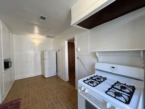 3431 Beverly Pl-Unit -3429 Beverly Pl in Shreveport, LA - Building Photo - Building Photo