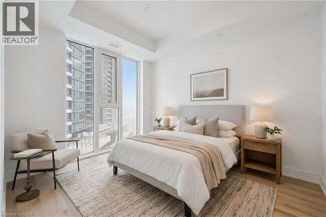 property at 25 Wellington St S