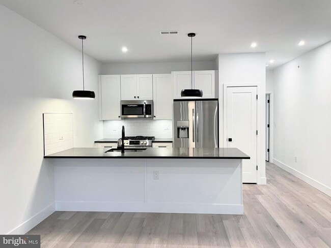 2631 W Oxford St in Philadelphia, PA - Building Photo - Building Photo