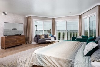 18826 Winnwood Ln in Santa Ana, CA - Foto de edificio - Building Photo