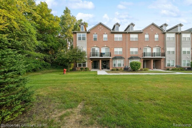 property at 22051 Parkview Dr