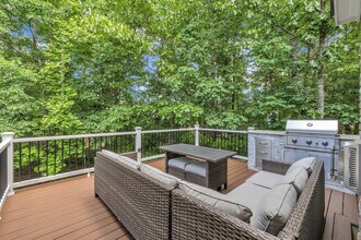 617 Village Commons Ln in Apex, NC - Building Photo - Building Photo