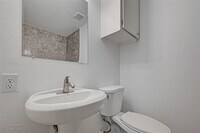 7818 Oak Knoll Ln photo'