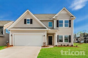 104 Halesworth Rd in Mooresville, NC - Building Photo