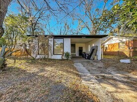 5330 Quan Dr in Jacksonville, FL - Building Photo
