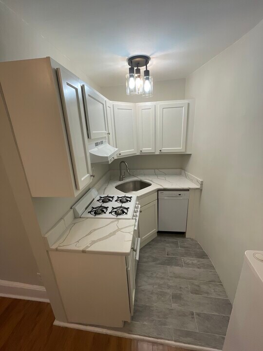 51 Hemenway St, Unit 52 in Boston, MA - Building Photo