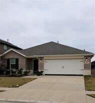 2408 Wildhaven Rd in Crandall, TX - Building Photo