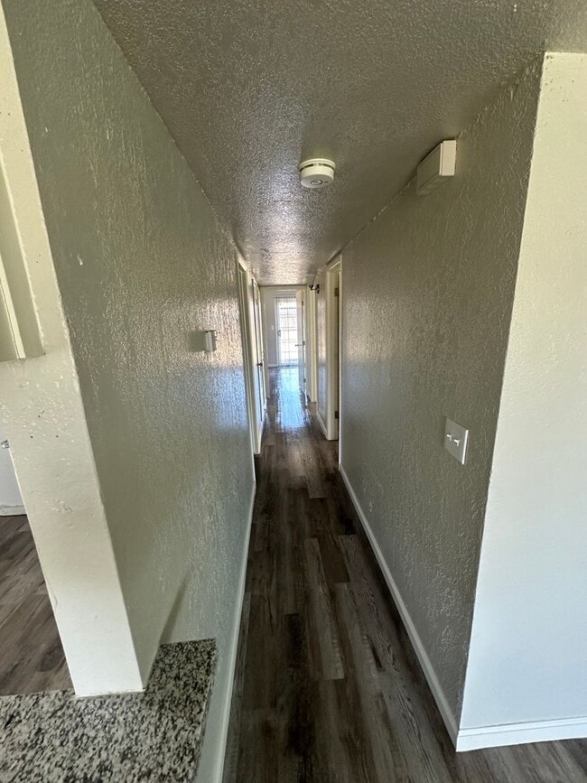 21346 S Wyatt Ave in Riverdale, CA - Building Photo - Building Photo
