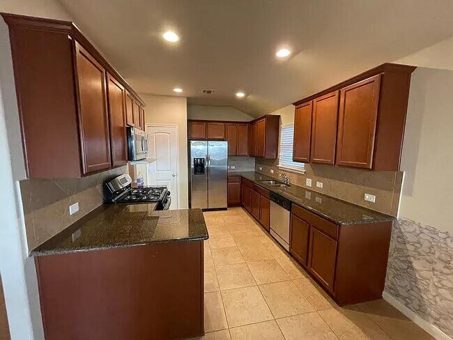 18521 Moreto Loop in Pflugerville, TX - Building Photo - Building Photo