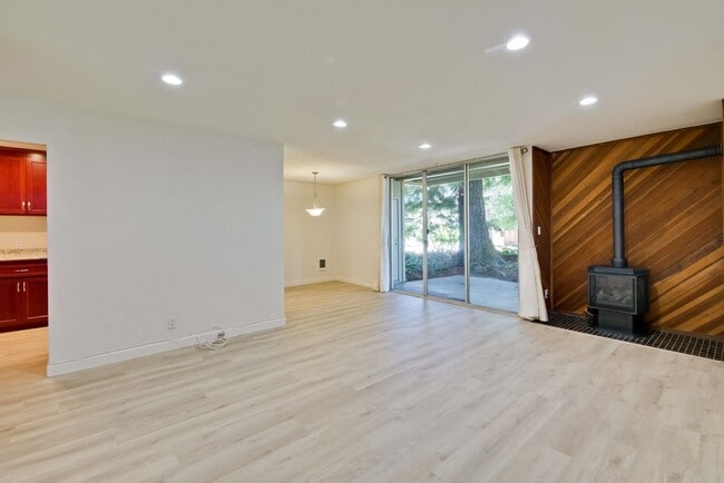 property at 505 Cypress Point Dr