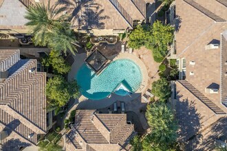 Pavillions on Camelback in Phoenix, AZ - Foto de edificio - Building Photo