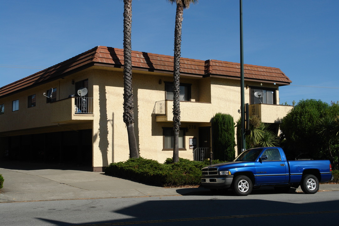 270 Richmond Dr in Millbrae, CA - Foto de edificio