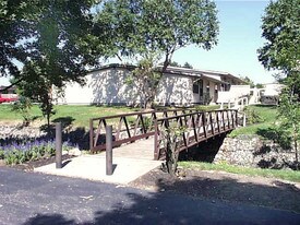 Meadowood in Columbus, OH - Building Photo