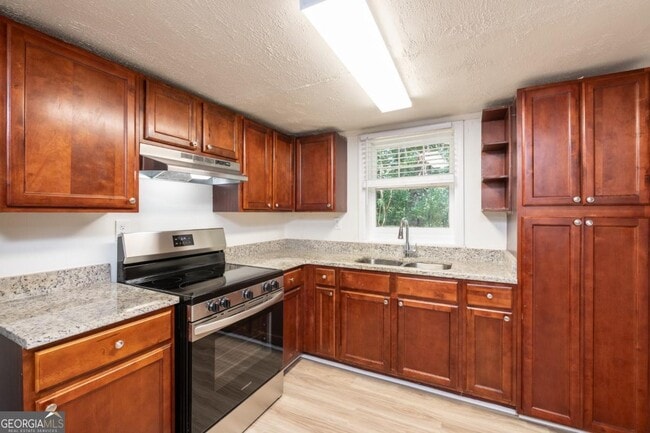 property at 3454 Rockbridge Rd SW