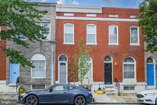 226 S East Ave in Baltimore, MD - Building Photo