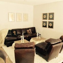 5644 Yolanda Ave, Unit 4 in Tarzana, CA - Foto de edificio - Building Photo