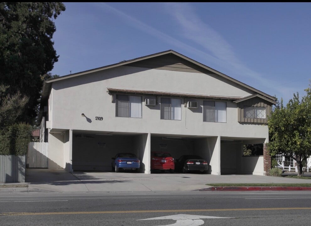 5929 Laurel Canyon Blvd in Valley Village, CA - Building Photo