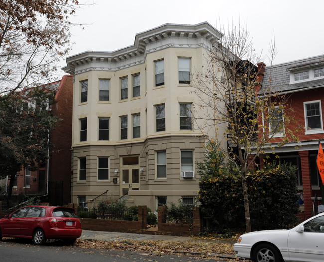 The Lanier in Washington, DC - Building Photo - Building Photo