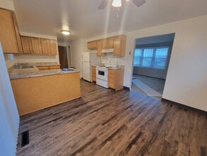 618-18.5 Sunflower Dr in Liverpool, NY - Building Photo - Building Photo