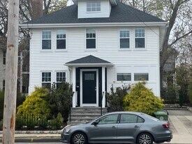 32 Brimmer St, Unit 32 Brimmer St # 2 Watertown MA in Watertown, MA - Building Photo