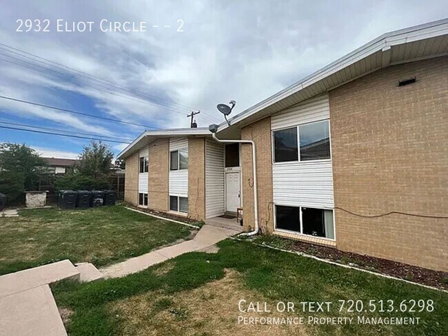 property at 2932 Eliot Cir