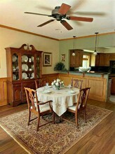 21902 San Miguel St in Los Angeles, CA - Foto de edificio - Building Photo