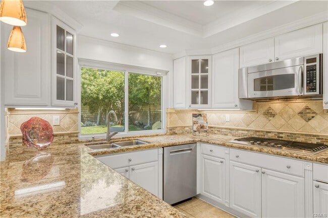 property at 7101 Shadow Ridge Ct