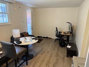 340 1st St in Jersey City, NJ - Building Photo - Building Photo