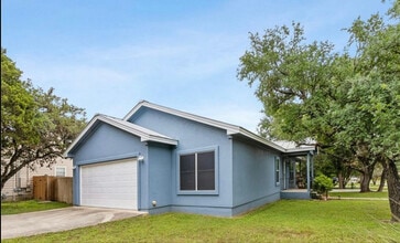 622 Dartmouth Ave in San Marcos, TX - Building Photo - Building Photo
