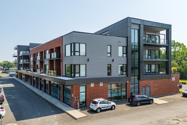 Le Borduas Espace Condos in Mont-St-Hilaire, QC - Building Photo - Building Photo