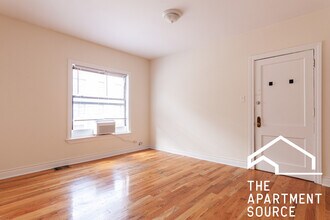 820 W Waveland Ave, Unit 04 in Chicago, IL - Foto de edificio - Building Photo