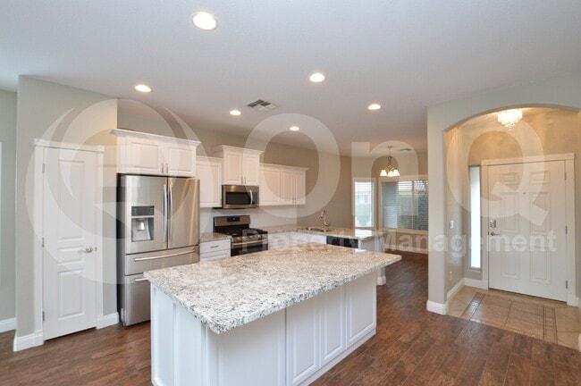 3701 E Derringer Way in Gilbert, AZ - Building Photo - Building Photo