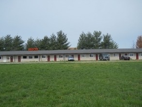 Cooks Cottages in Ash Grove, MO - Building Photo - Building Photo