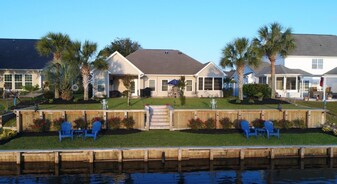 1054 University Forest Dr in Conway, SC - Building Photo