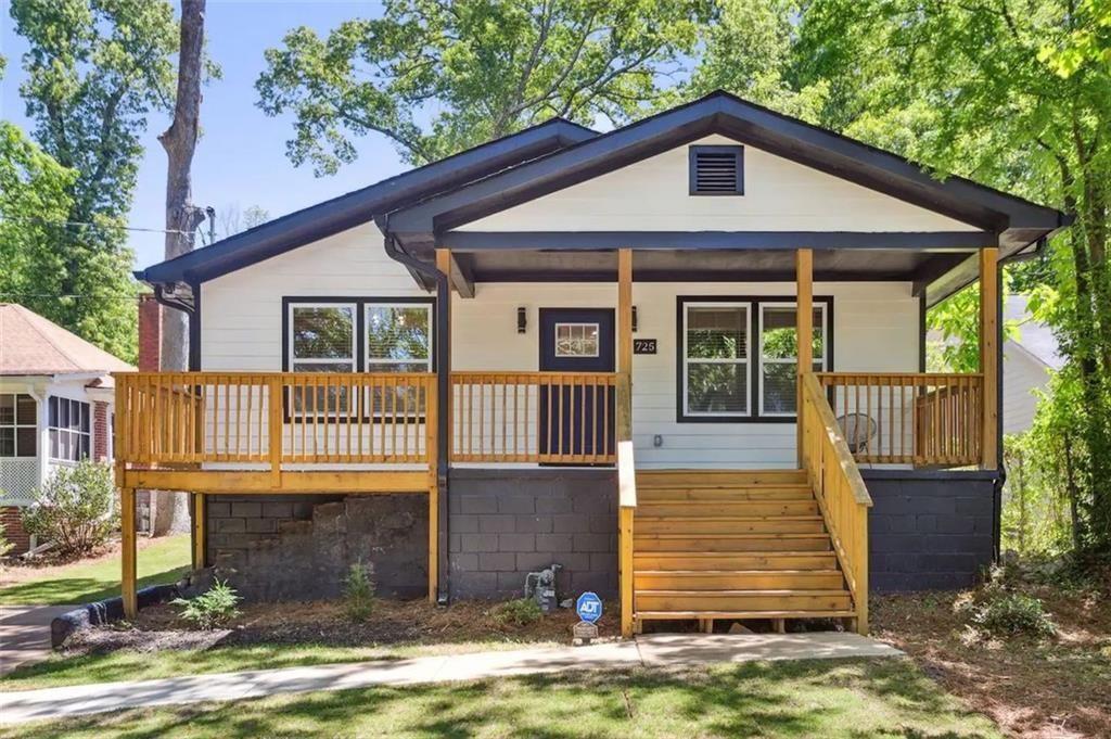 725 Alta Pl NW in Atlanta, GA - Building Photo