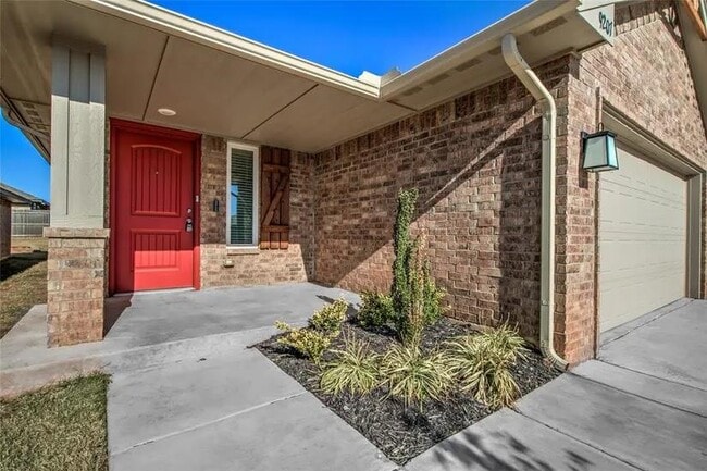 9207 SW 47th St in Oklahoma City, OK - Building Photo - Building Photo