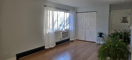 658 Washington Blvd in Oak Park, IL - Foto de edificio - Building Photo